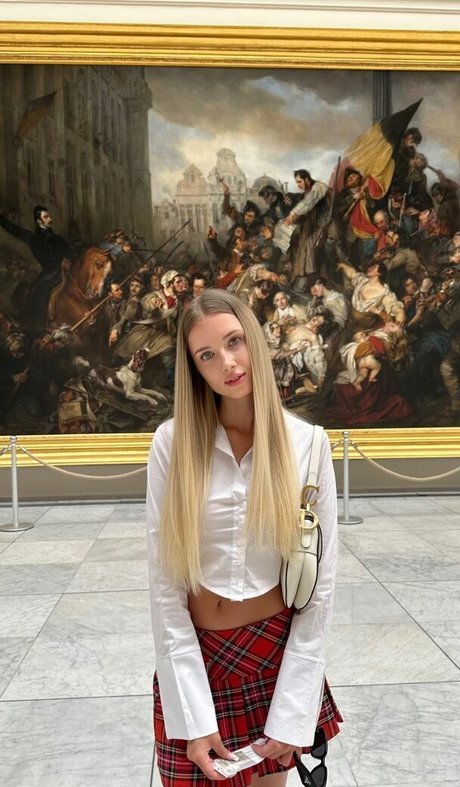 Polina Malinovskaya pornstar gallery