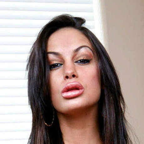 Angelina Valentine pornstar nudes gallery