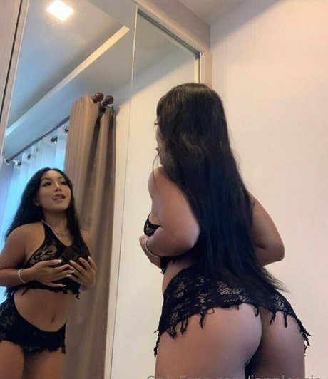 cute big tits onlyfans exclusive picture