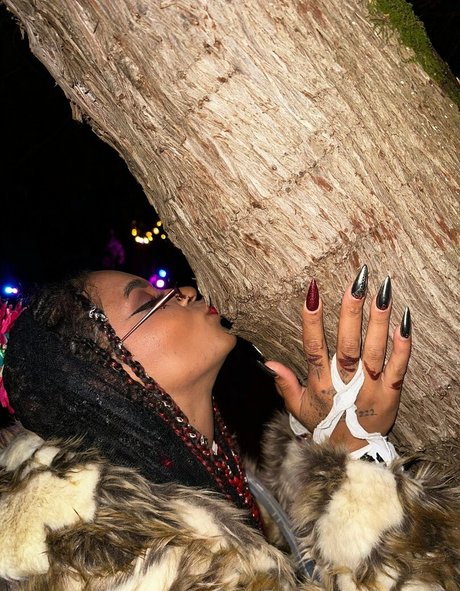 milf trans onlyfans hot naked galleries