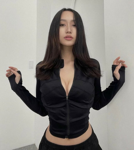 meow dilyara hd star pictures