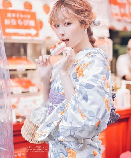 from behind onlyfans beautiful pic