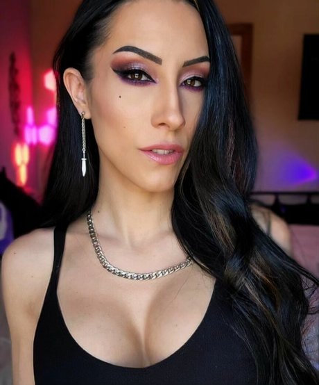 okStranger model nice photo