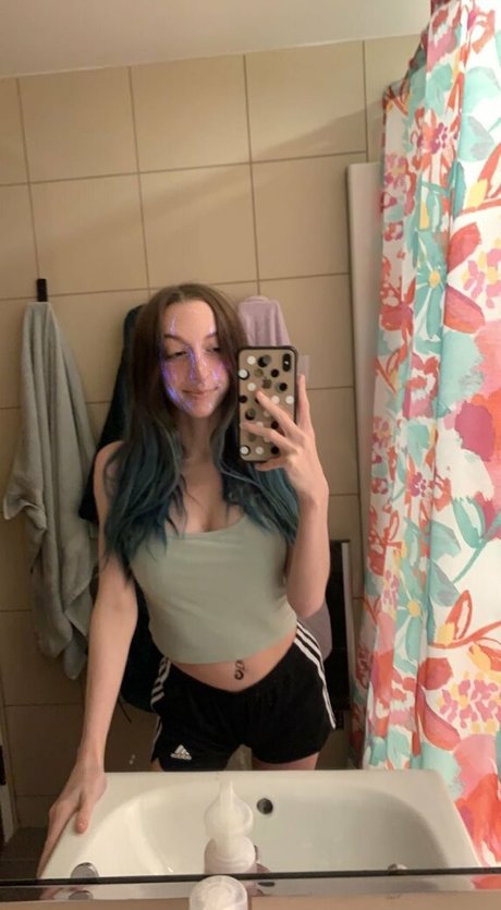 FrontDeskLady pornstar pretty image