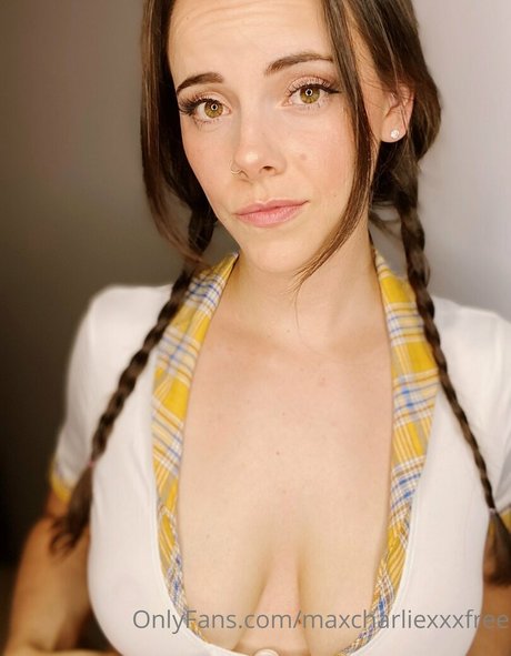 rileyroxfree model sex pics