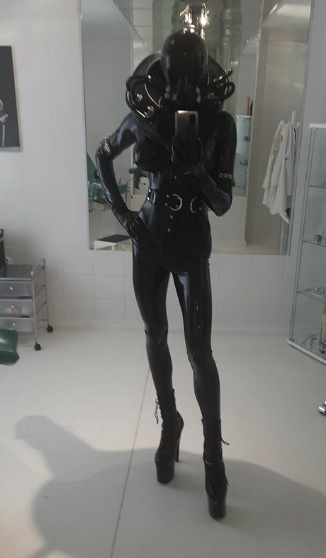 hottest onlyfans naked pictures