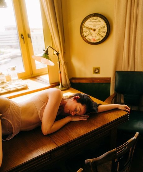 housewives onlyfans hot naked images