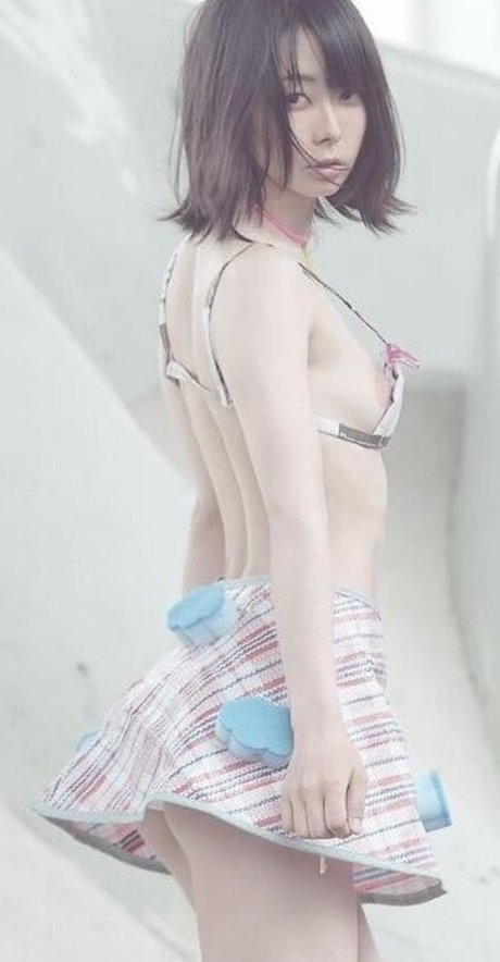 Iiniku Ushijima porn actress galleries