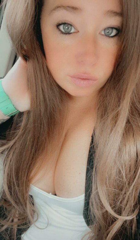 Ivy Mia pornstar nudes archive