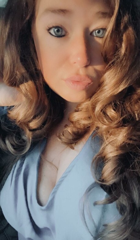 Ivy Mia model nude image