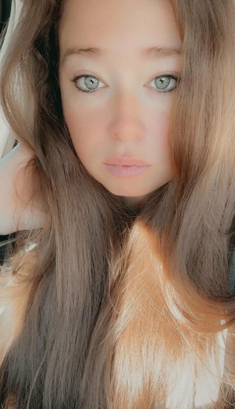 Ivy Mia star pornographic pictures