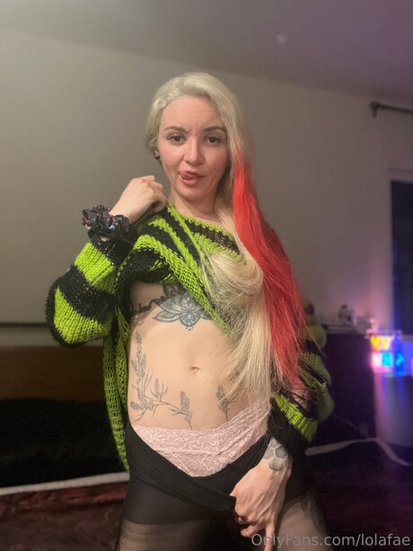 lolafae pornstar high quality images