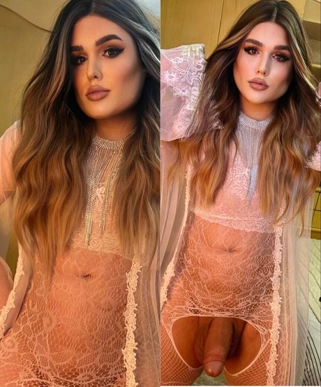 Antonella Moss star free pic