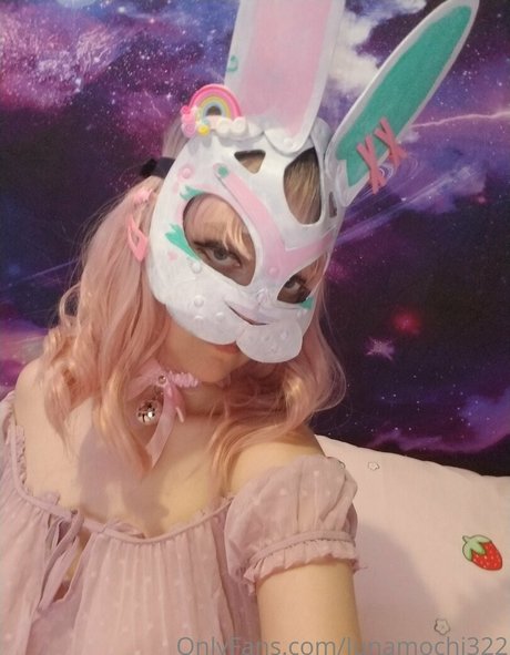lunamochi322 star nude photo