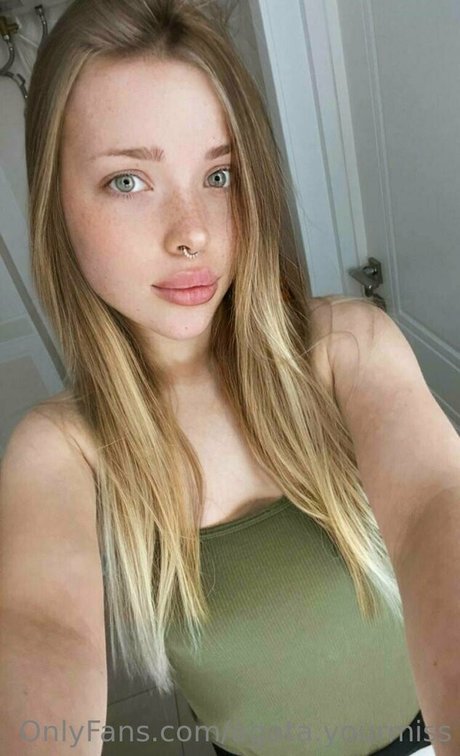 agata yourmiss top star galleries