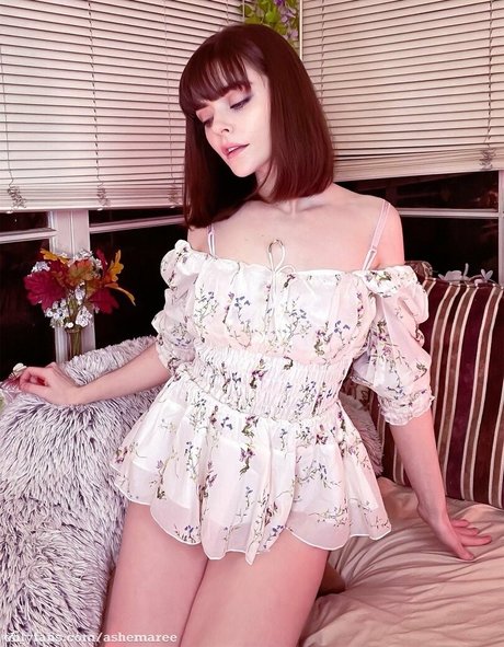 skinny big tits onlyfans sexy naked gallery