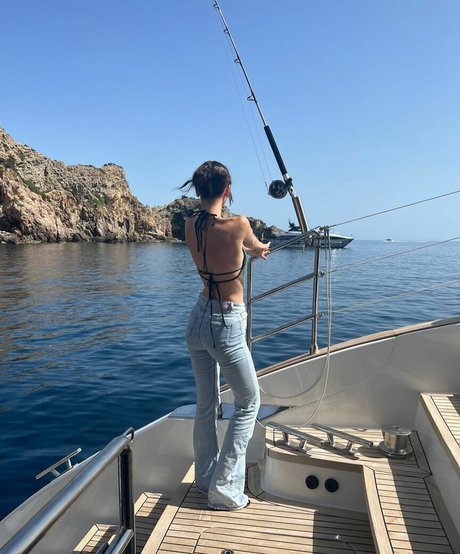 huge tits milf onlyfans free nude gallery