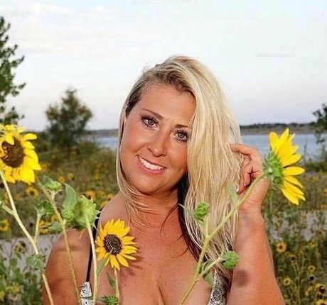 mature wife onlyfans art xxx photos