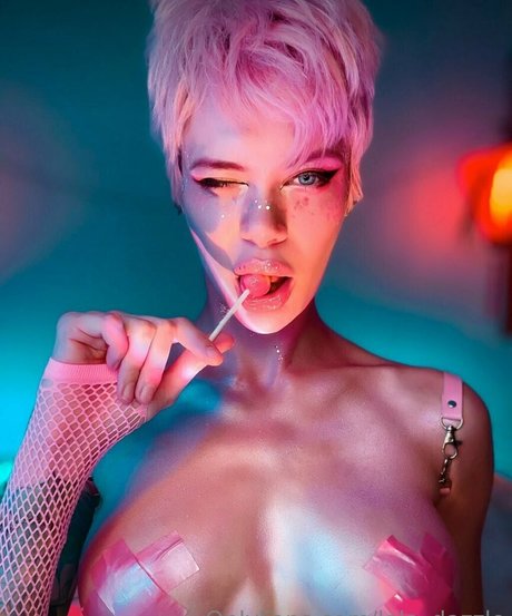 lola dazzle model porn galleries