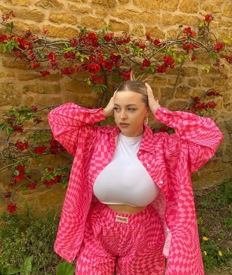 Amber Rose Brightman pretty model gallery