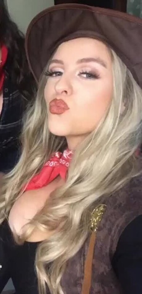 Amber Rose Brightman model pornographic photos