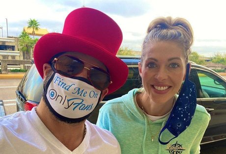 hottest onlyfans adult image