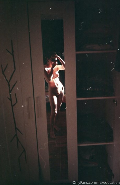flexeducation nude star images