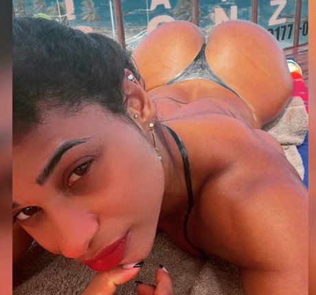 Becaedf pretty model photo