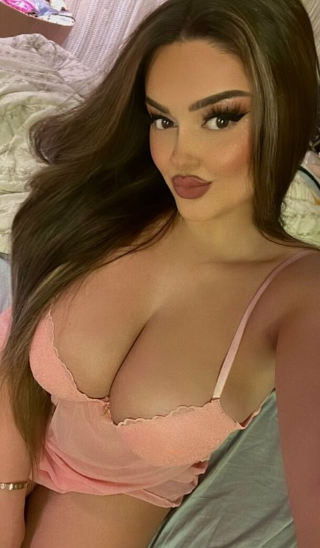 Encaofficial naked actress pic