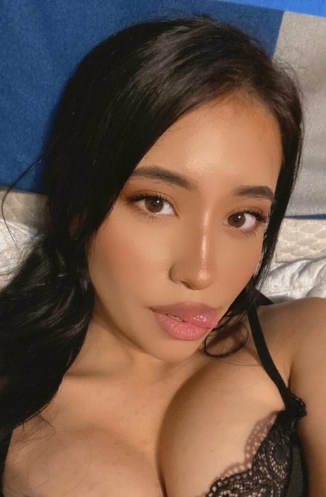 Agnes Inezz pornstar erotic picture