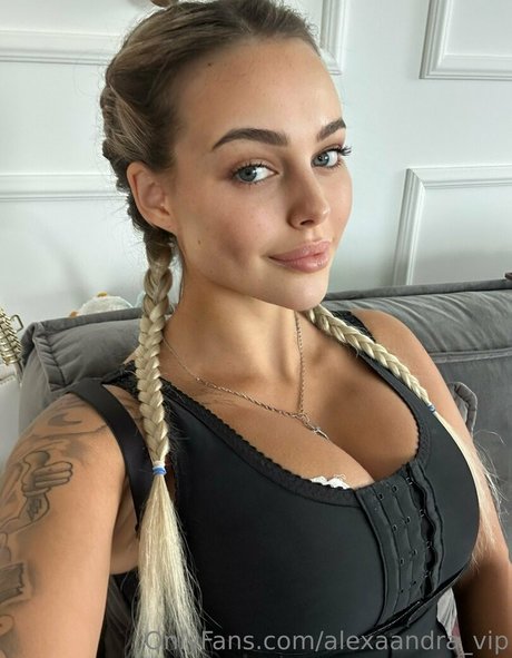 alexaandra vip sexy star pics