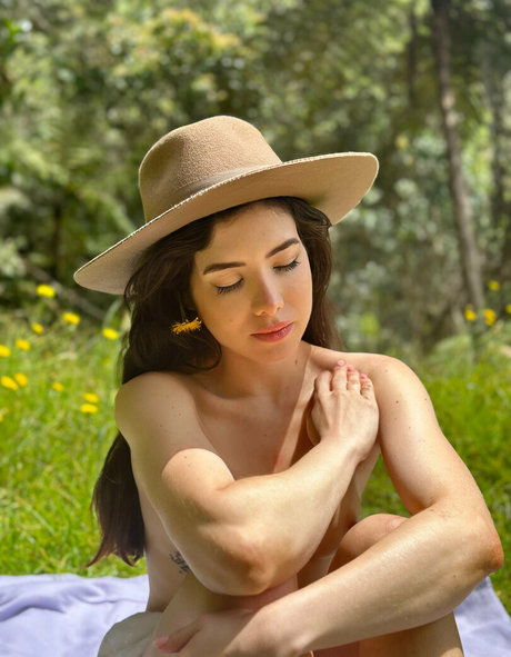 soifieeofficial free actress pics