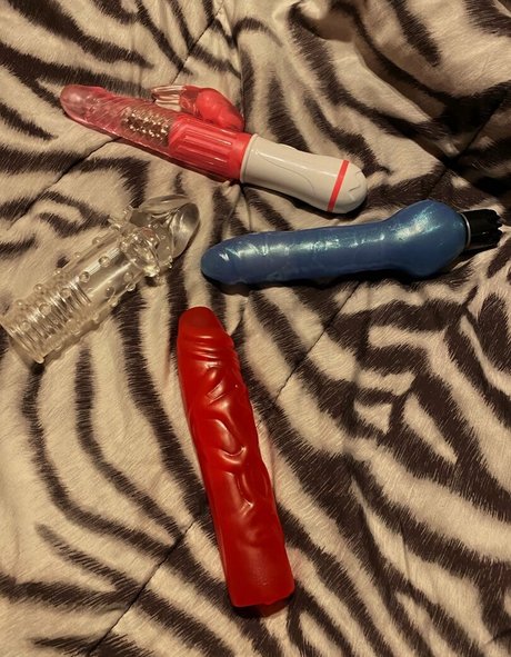 redheadwinner beautiful model pic