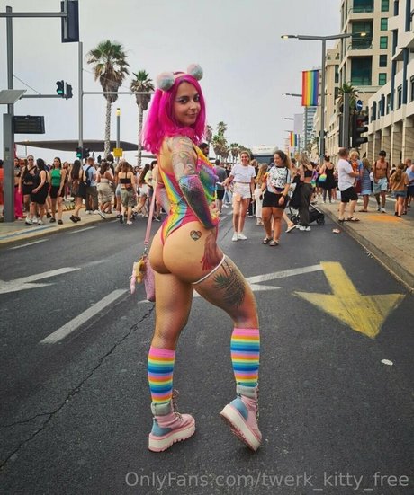 black onlyfans porno pic