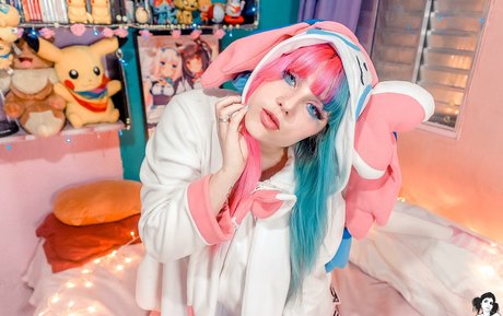 Momokoplay exclusive model pics