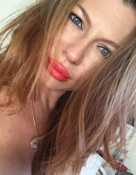 Marina Orlova nude thumbnail