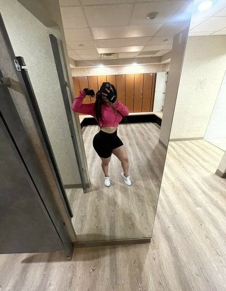 safiyaswrld free actress galleries
