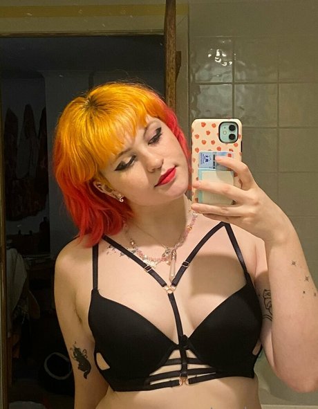 strawbryspice model hd photo