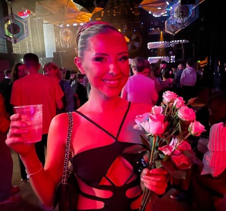 Morgan B sexy pornstar pictures