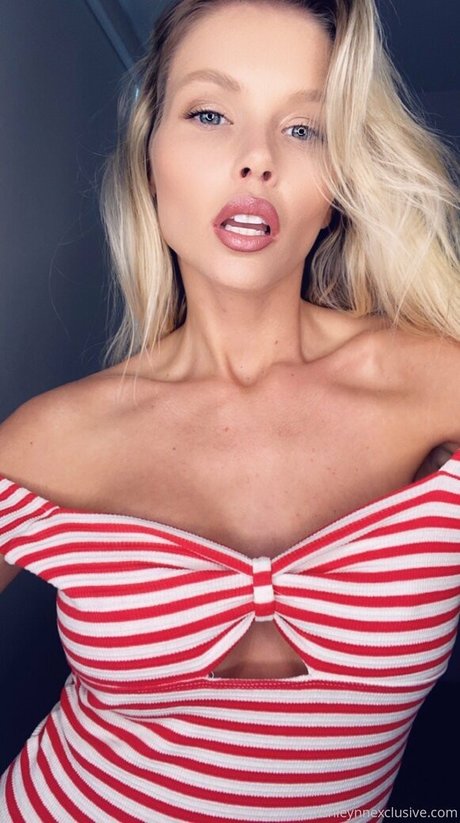 arab wife onlyfans art naked image