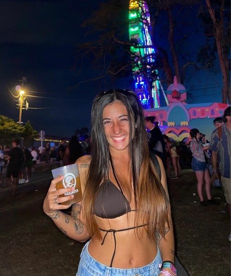 Raquel Tamborino hot star pictures