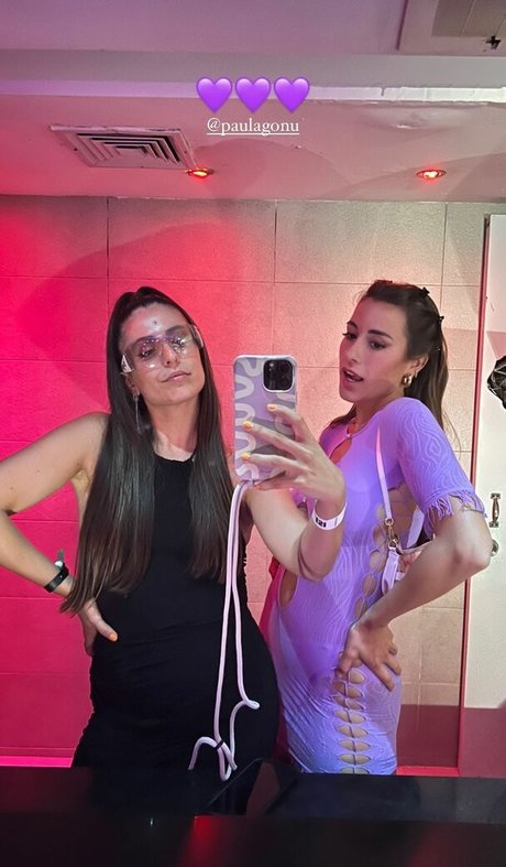 boobs selfie onlyfans top image