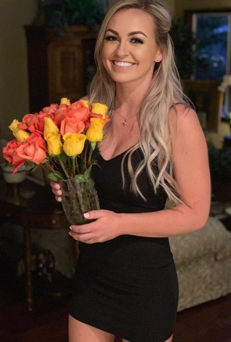 Ashley Freiberg nudes model photo