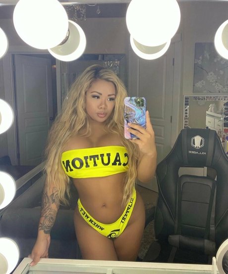 asian lesbians onlyfans pornographic photos