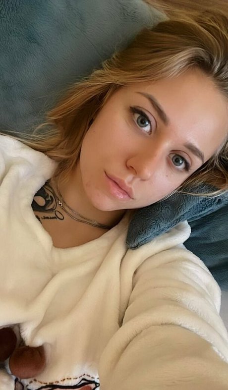 evilscarlett free actress archive