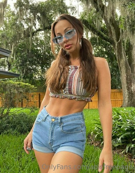 abisfreepage model art img