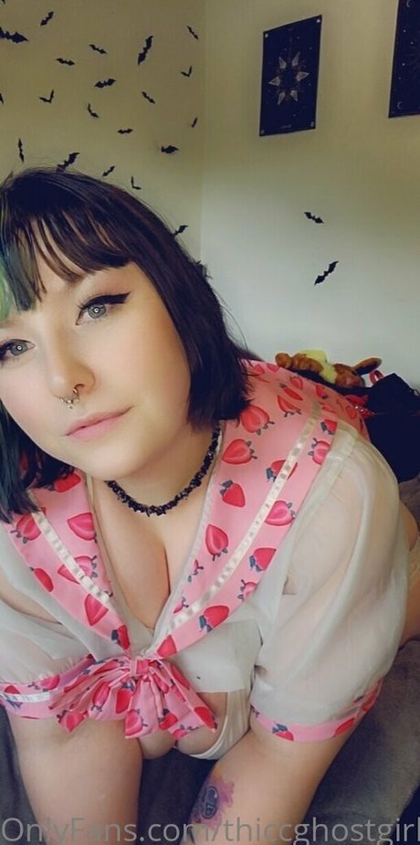 thiccghostgirl star nice image