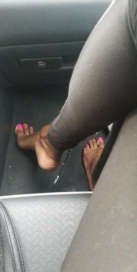 cfootgoddessx adult model picture