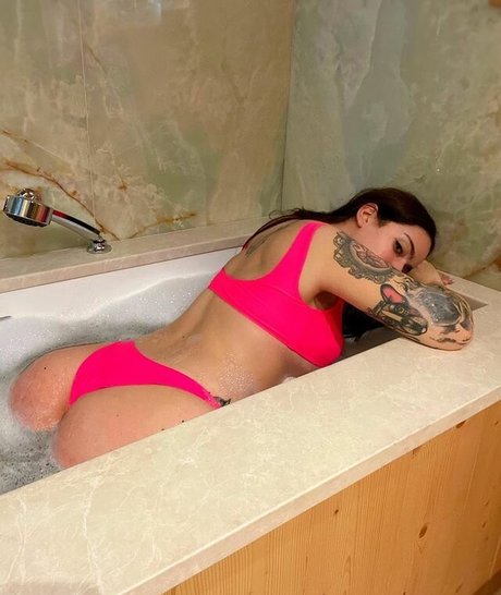 Francesca Vicari model hot pictures