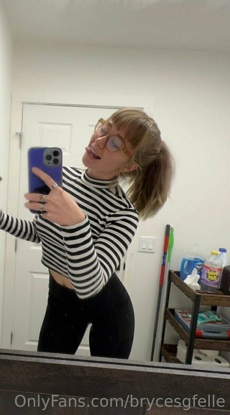 old mom onlyfans hd picture